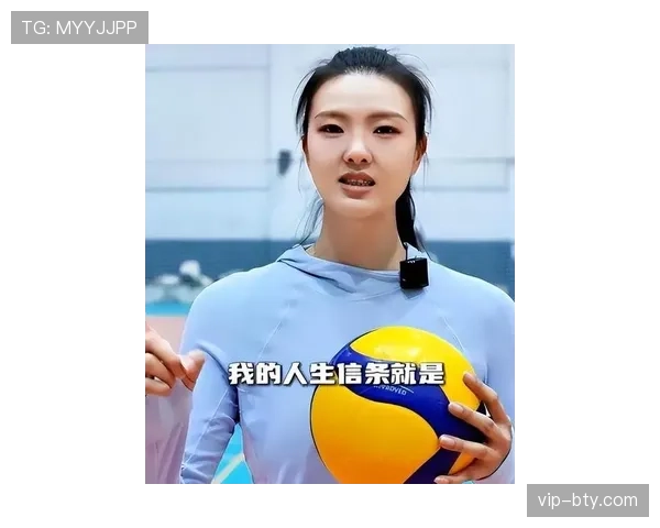 张常宁今天又穿家居服出现在训练场，明星气质和运动员状态到底怎么平衡的？